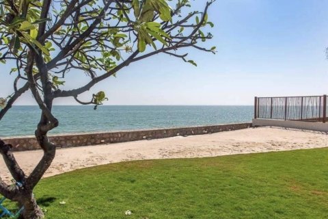 Villa in Hua Hin, Thailand 5 bedrooms № 160984 - photo 2