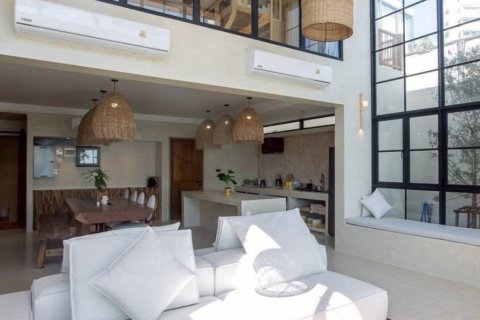 Villa in Hua Hin, Thailand 5 bedrooms № 160984 - photo 8