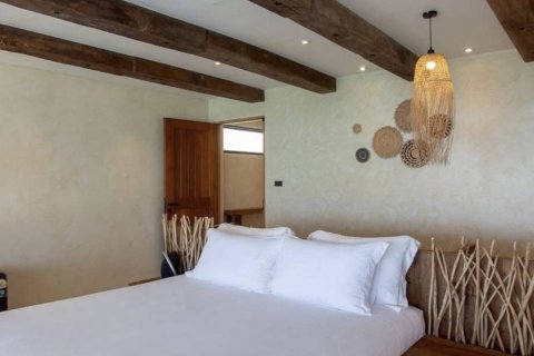 Villa in Hua Hin, Thailand 5 bedrooms № 160984 - photo 10