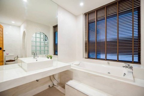 Villa in Hua Hin, Thailand 4 bedrooms № 160983 - photo 9