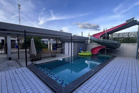 Villa in Hua Hin, Thailand 4 bedrooms № 160985 - photo 3