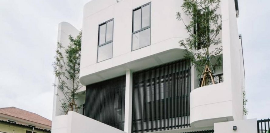 Maison à Bangkok, Thaïlande 3 chambres № 116766