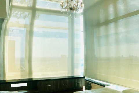 Condo in Bangkok, Thailand, 3 bedrooms  № 143868 - photo 1