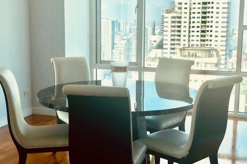 Condo in Bangkok, Thailand, 3 bedrooms  № 143868 - photo 9
