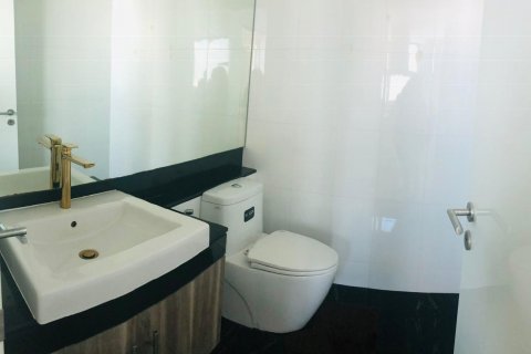 Condo in Bangkok, Thailand, 3 bedrooms  № 143868 - photo 22