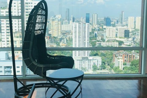 Condo in Bangkok, Thailand, 3 bedrooms  № 143868 - photo 6