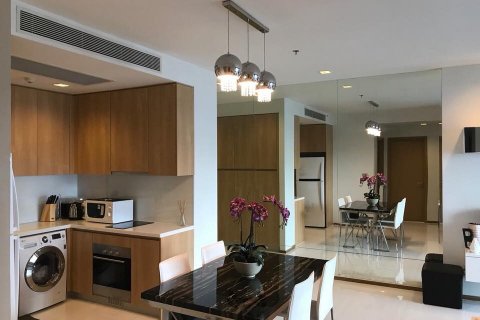 Кондоминиум с 2 спальнями в Бангкоке, Таиланд № 143865 - фото 2