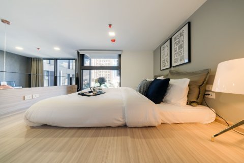 Condo in Bangkok, Thailand, 1 bedroom  № 143864 - photo 5