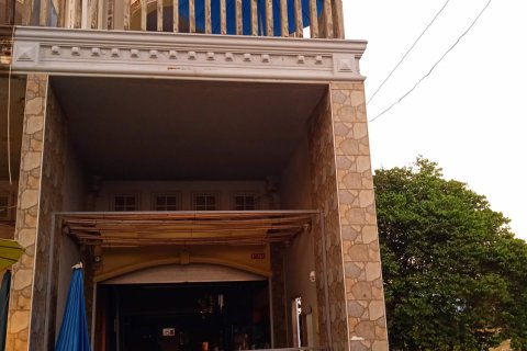 Шопхаус в Районге, Таиланд  № 140652 - фото 3