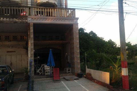 Шопхаус в Районге, Таиланд  № 140652 - фото 2