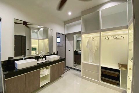 Villa in Hua Hin, Thailand 3 bedrooms № 168264 - photo 22