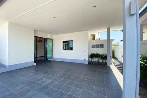 Villa in Hua Hin, Thailand 3 bedrooms № 168264 - photo 9