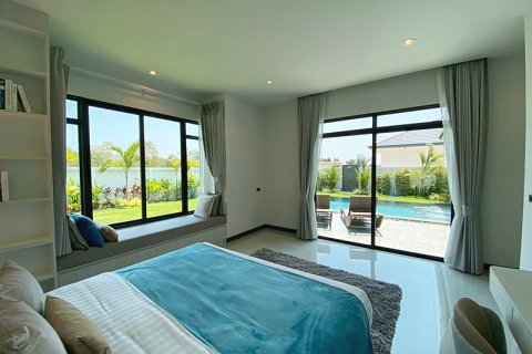 Villa in Hua Hin, Thailand 3 bedrooms № 168264 - photo 20