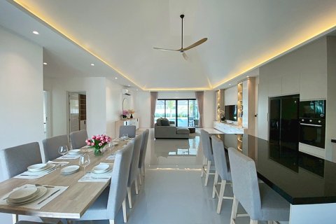Villa in Hua Hin, Thailand 3 bedrooms № 168263 - photo 15