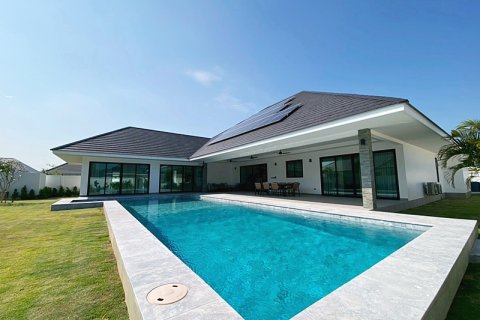 Villa in Hua Hin, Thailand 3 bedrooms № 168263
