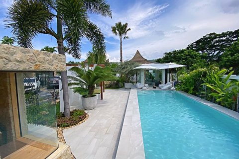 Villa in Hua Hin, Thailand 4 bedrooms № 168302 - photo 21