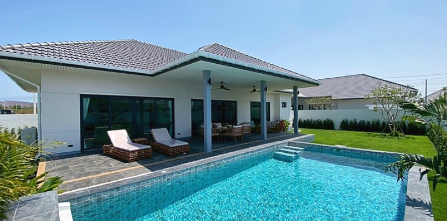 Villa in Hua Hin, Thailand 3 bedrooms № 168265