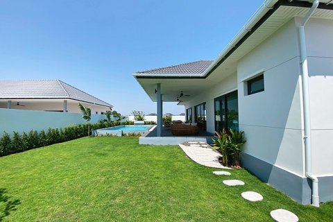 Villa in Hua Hin, Thailand 3 bedrooms № 168265 - photo 4