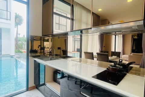 Villa in Pattaya, Thailand 3 bedrooms № 168261 - photo 7