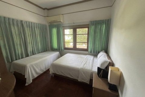 House in Watthana, Bangkok, Thailand 4 bedrooms № 173399 - photo 8