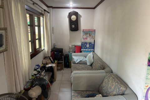 House in Watthana, Bangkok, Thailand 4 bedrooms № 173399 - photo 11
