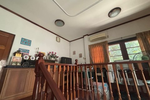 House in Watthana, Bangkok, Thailand 4 bedrooms № 173399 - photo 12