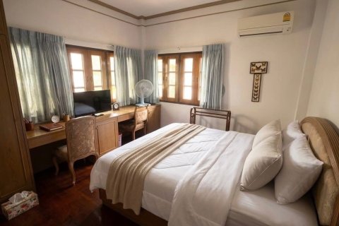 House in Watthana, Bangkok, Thailand 4 bedrooms № 173399 - photo 7