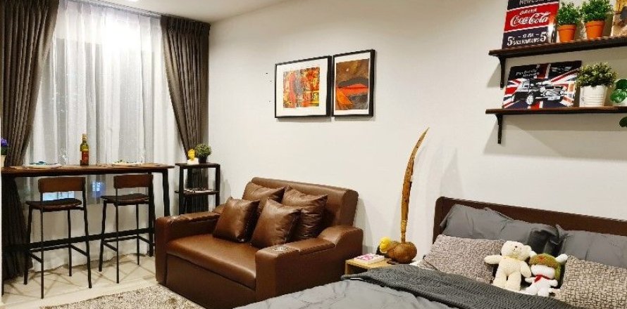 Studio in the Condo in Pathum Wan, Bangkok, Thailand  № 173395