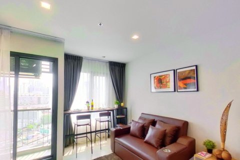 Studio in the Condo in Pathum Wan, Bangkok, Thailand  № 173395 - photo 10