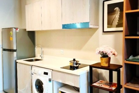 Studio in the Condo in Pathum Wan, Bangkok, Thailand  № 173395 - photo 16