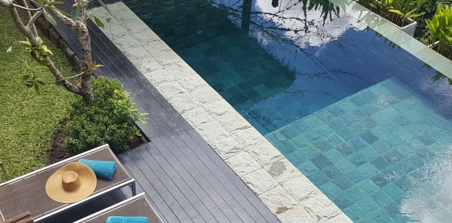 Villa in Kathu, Thailand 5 bedrooms № 173393