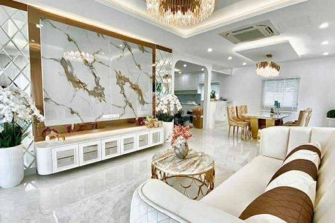 Villa à Pattaya, Thaïlande 5 chambres № 161241 - photo 21