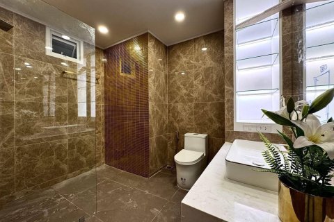 Villa à Pattaya, Thaïlande 5 chambres № 161241 - photo 20