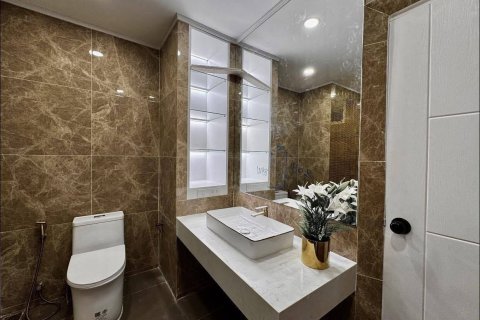 Villa à Pattaya, Thaïlande 5 chambres № 161241 - photo 15