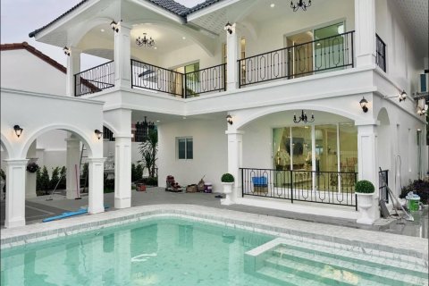Villa à Pattaya, Thaïlande 5 chambres № 161241 - photo 14