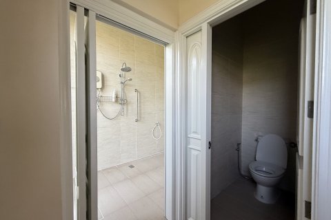 Maison à Hang Dong, Thaïlande 6 chambres № 161243 - photo 18