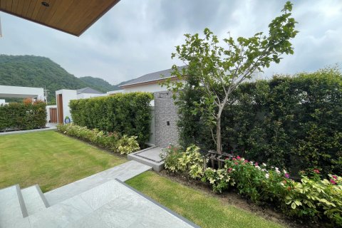 Villa in Hua Hin, Thailand 3 bedrooms № 169950 - photo 13