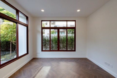 Maison à Lat Phrao, Bangkok, Thaïlande 4 chambres № 138635 - photo 9