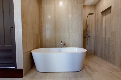 Maison à Lat Phrao, Bangkok, Thaïlande 4 chambres № 138635 - photo 24