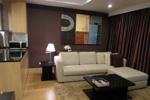 Кондоминиум с 2 спальнями в Сатхоне, Бангкок, Таиланд № 138633 - фото 2