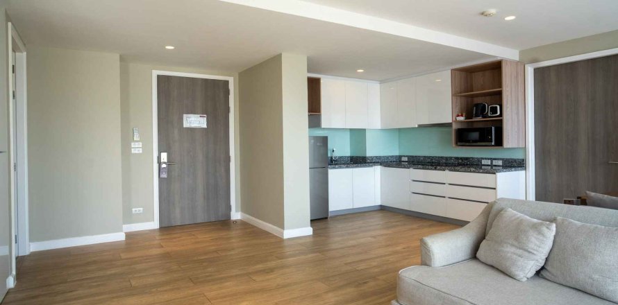 Condo in Phuket, Thailand, 2 bedrooms in Diamond Condominium  № 167079