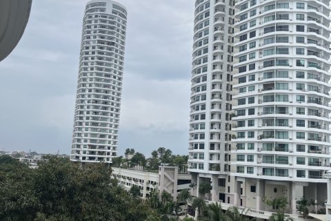 Studio in the Condo in Bang Kho Laem, Bangkok, Thailand  № 169392