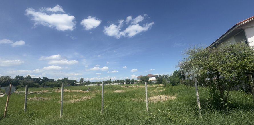 Land in Chiang Mai, Thailand 9600 sq.m. № 167768