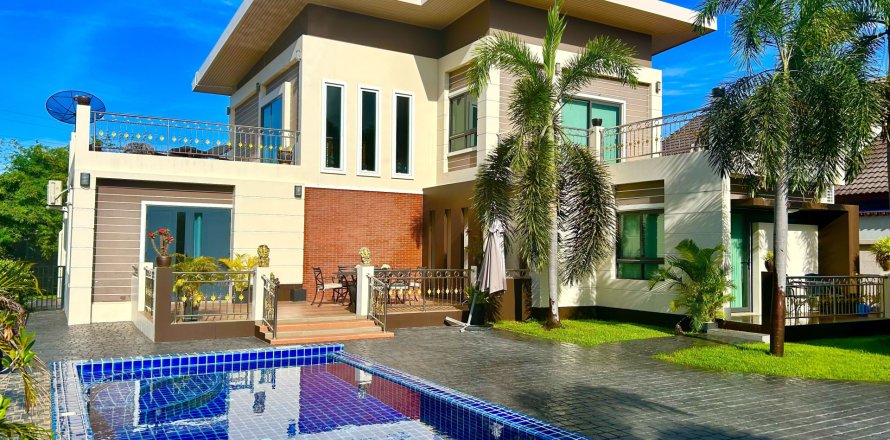 Дом в Паттайе, Таиланд с 5 спальнями  № 167771