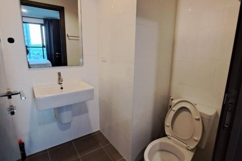 Studio in the Condo in Watthana, Bangkok, Thailand  № 167770 - photo 5