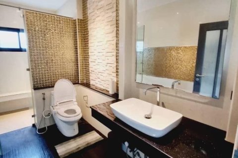 Villa à San Sai, Thaïlande 4 chambres № 167769 - photo 9