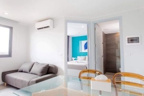 Condo in Phuket, Thailand, 2 bedrooms  № 148214 - photo 2