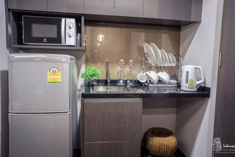 Студия в кондо в Клонг Тоэй, Бангкок, Таиланд № 148213 - фото 4