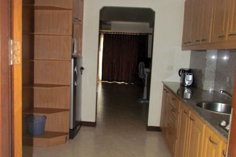 สตูดิโอในคอนโดมิเนียมในจอมเทียน, พัทยา, ประเทศไทย № 204109 - รูปถ่าย 4