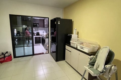 Townhouse à Wang Thonglang, Bangkok, Thaïlande 3 chambres № 163584 - photo 4